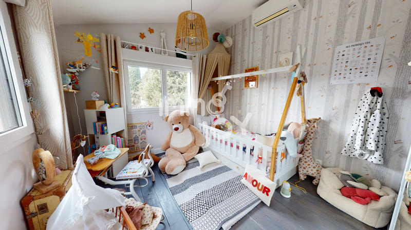 Maison - 152 m² - 6 pièces