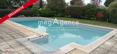 Maison - 180 m² - 7 pièces