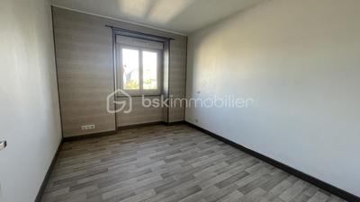 Immeuble - 142 m² - 10 pièces