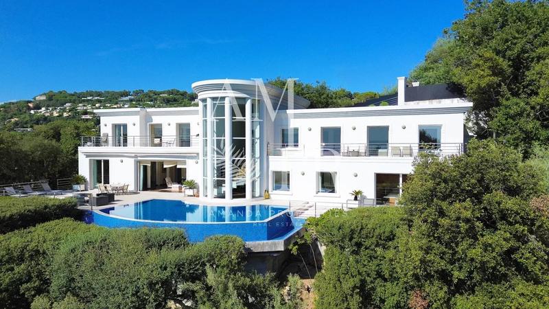 Villa - 480 m² - 10 pièces