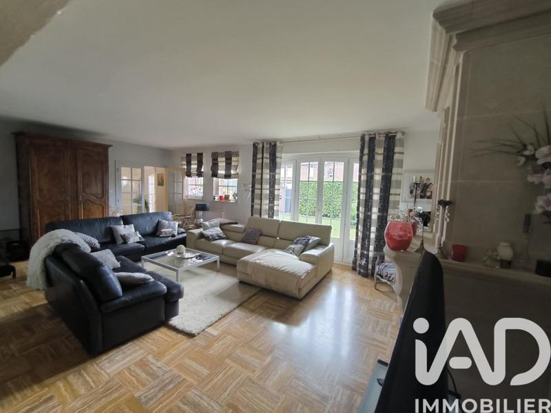 Maison - 216 m² - 5 pièces