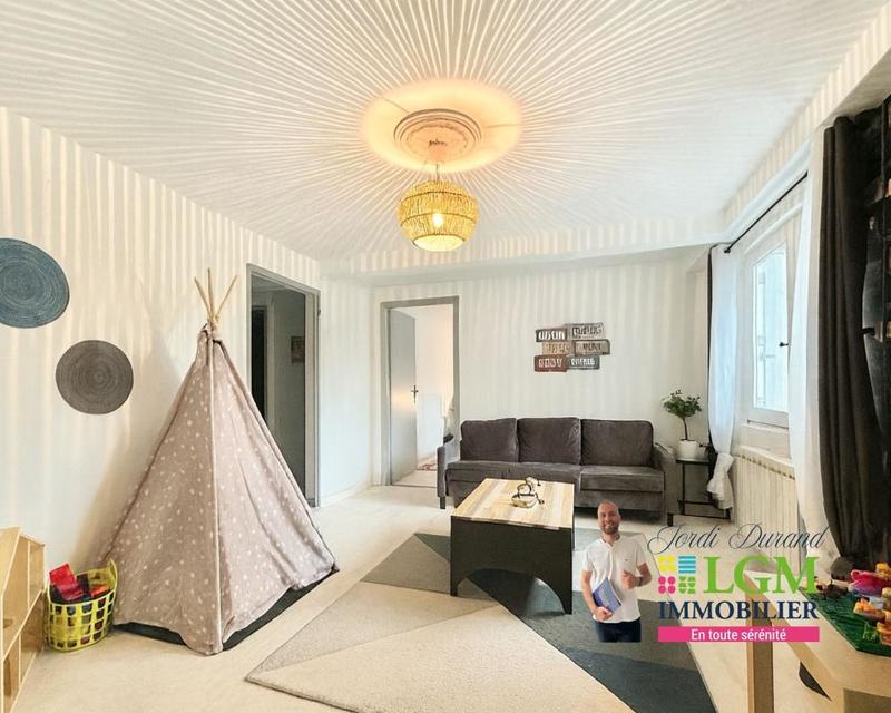 Maison - 157 m² - 6 pièces