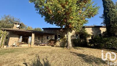 Maison - 193 m² - 7 pièces