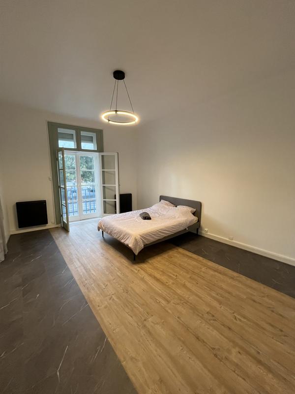 Appartement - 93 m² - 4 pièces