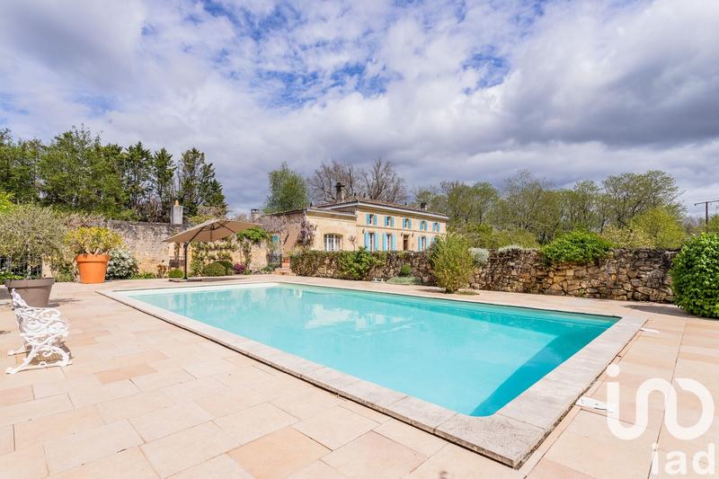 Maison - 314 m² - 10 pièces