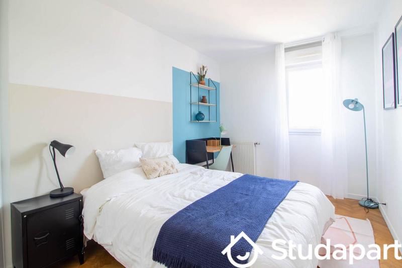 Chambre - 11 m² - 1 pièce