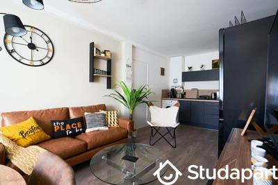 Chambre - 10 m² - 1 pièce