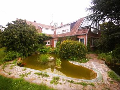 Maison - 206 m² - 7 pièces