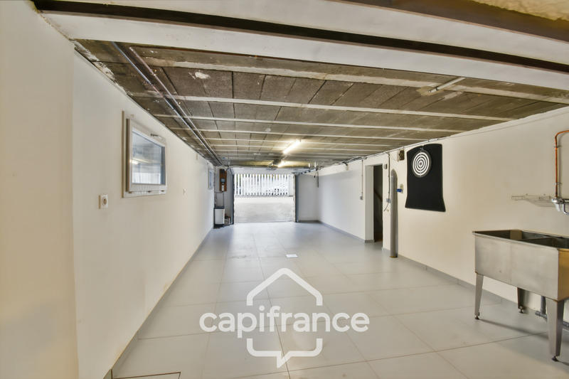 Maison - 187 m² - 7 pièces