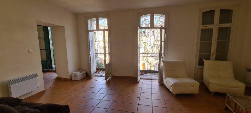 Maison - 350 m² - 12 pièces