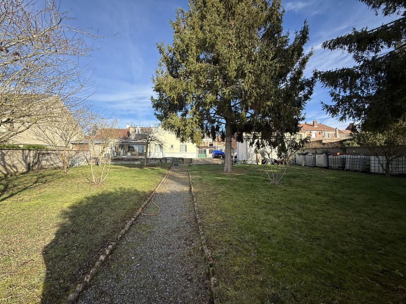 Maison - 141 m² - 6 pièces