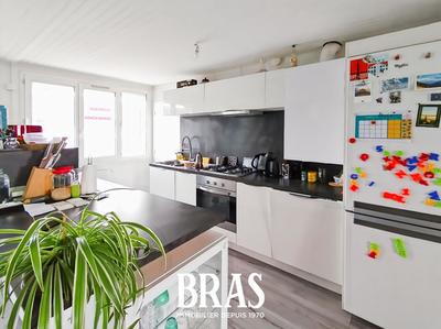 Appartement - 86 m² - 4 pièces