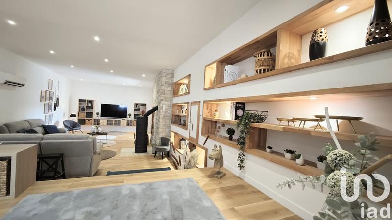 Maison - 240 m² - 10 pièces