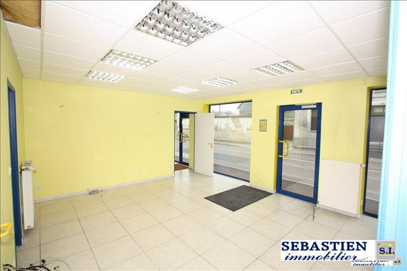 Local commercial - 46 m² - 4 pièces