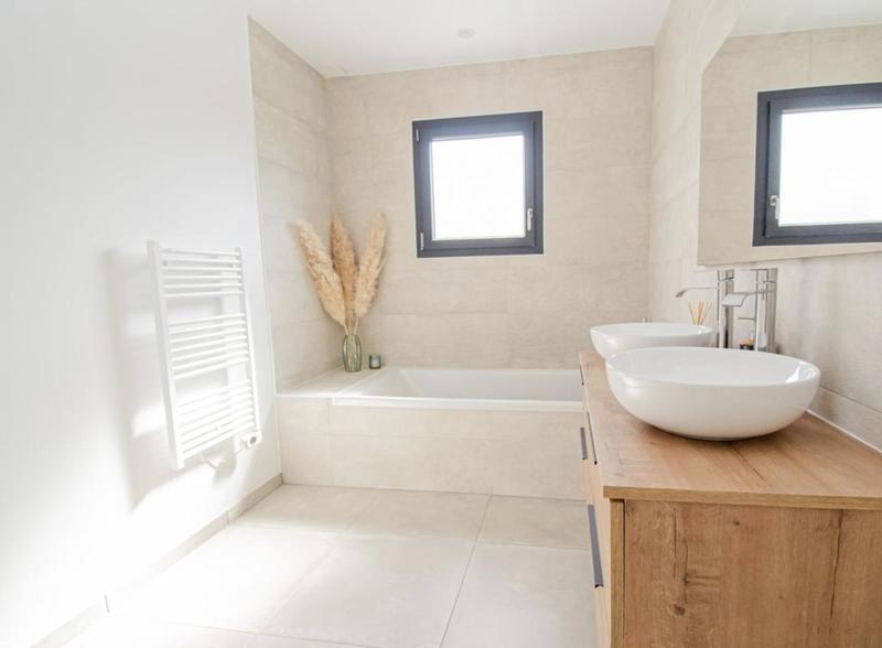 Maison - 90 m² - 4 pièces