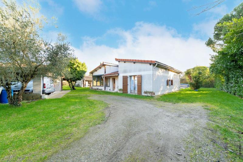 Maison - 140 m² - 4 pièces