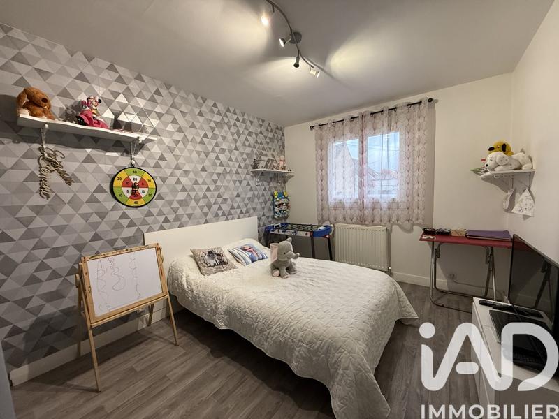 Maison - 95 m² - 5 pièces