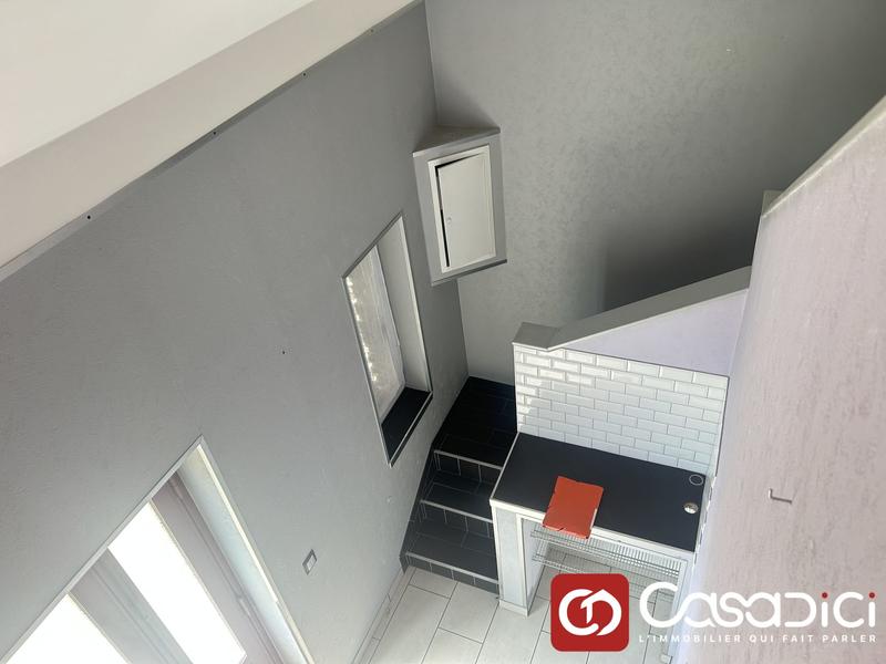 Maison - 92 m² - 5 pièces