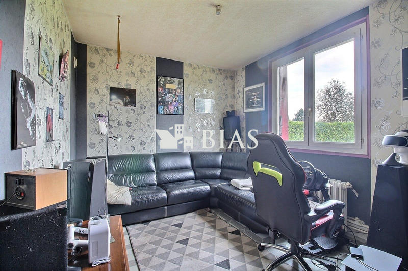 Maison - 105 m² - 4 pièces