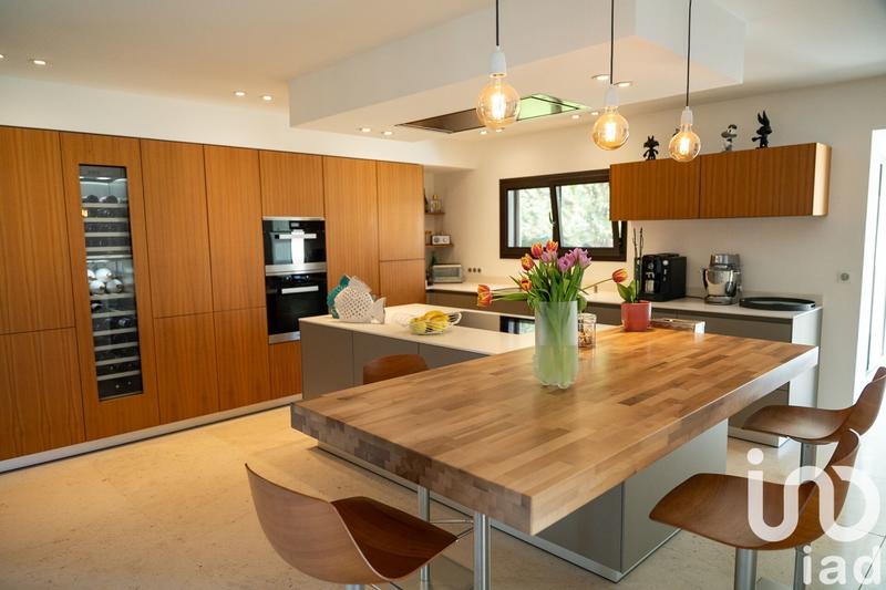 Bastide - 320 m² - 8 pièces