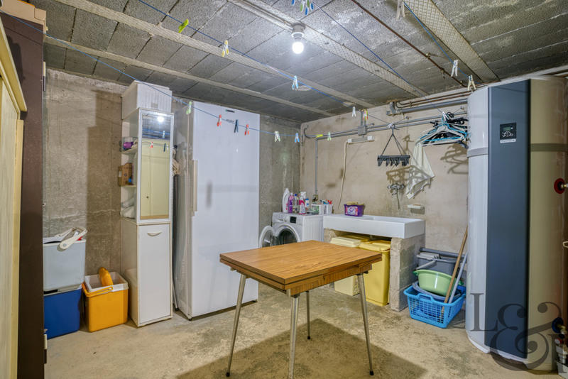 Maison - 195 m² - 6 pièces