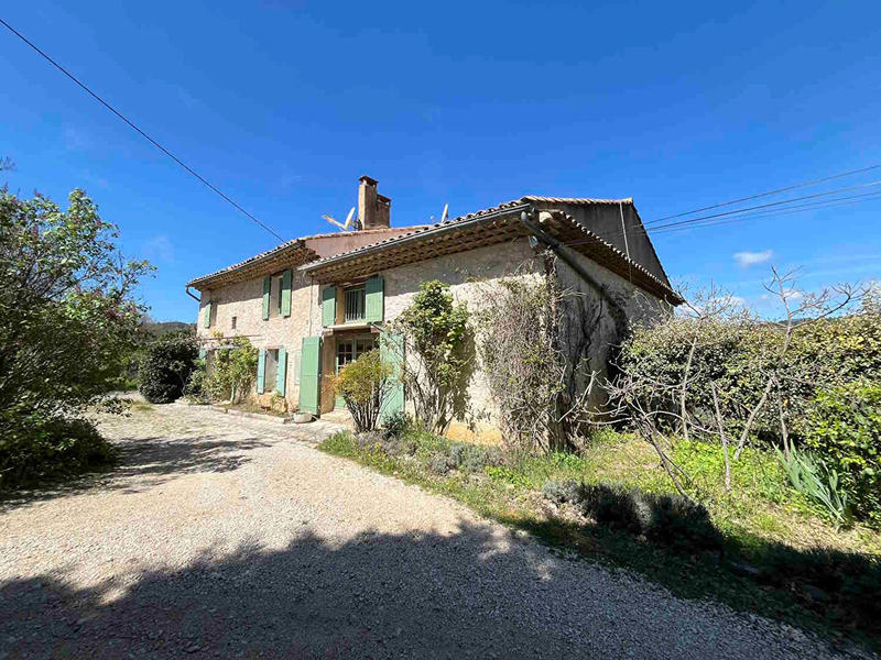 Maison - 427 m² - 10 pièces