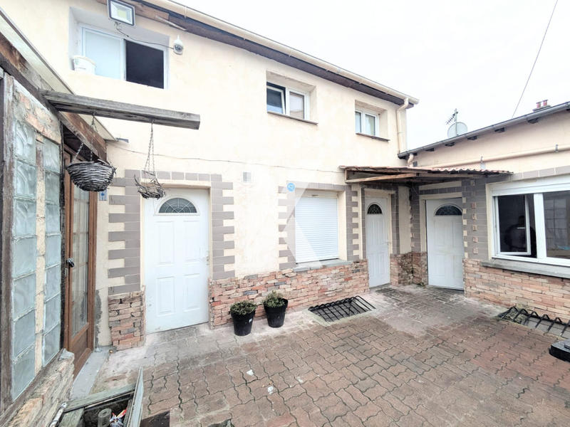 Maison - 145 m² - 9 pièces