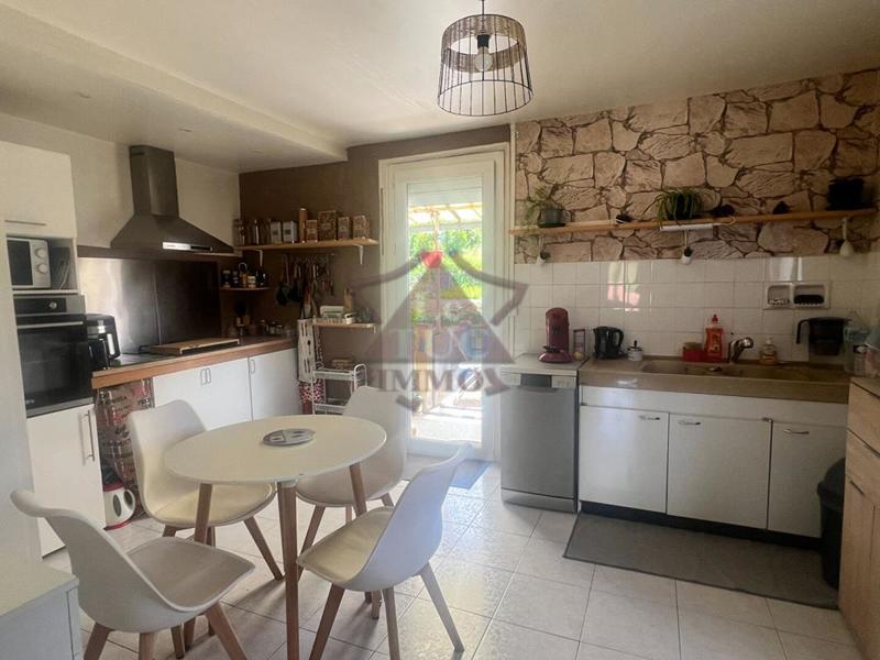 Appartement - 131 m² - 8 pièces