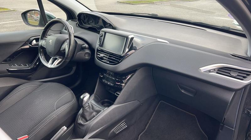 Peugeot 208 1.2 Puretech 110 Allure