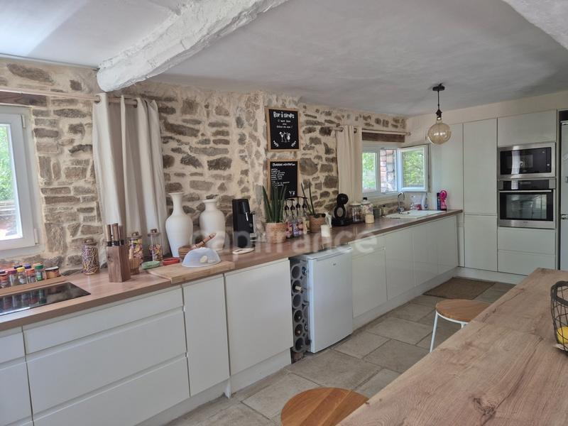 Maison en pierre - 180 m² - 6 pièces