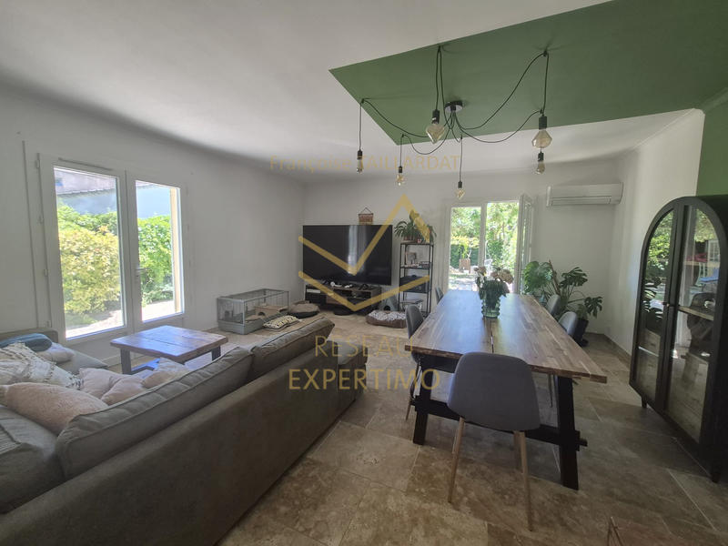 Maison - 111 m² - 5 pièces