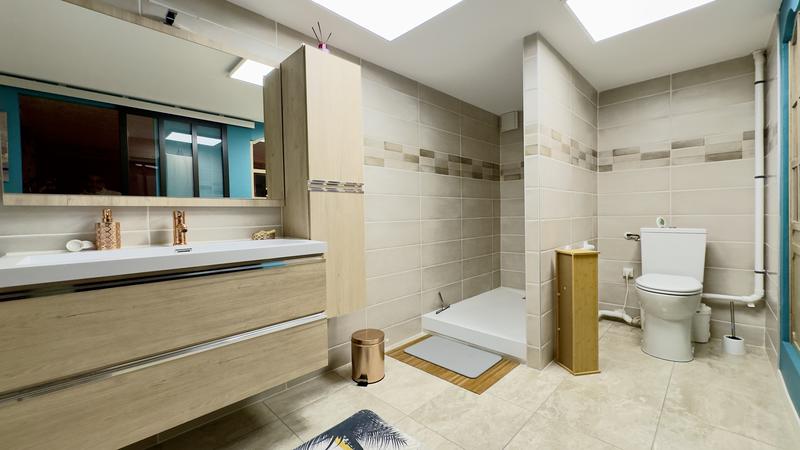 Maison - 145 m² - 6 pièces