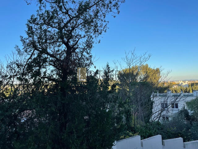 Appartement - 90 m² - 3 pièces