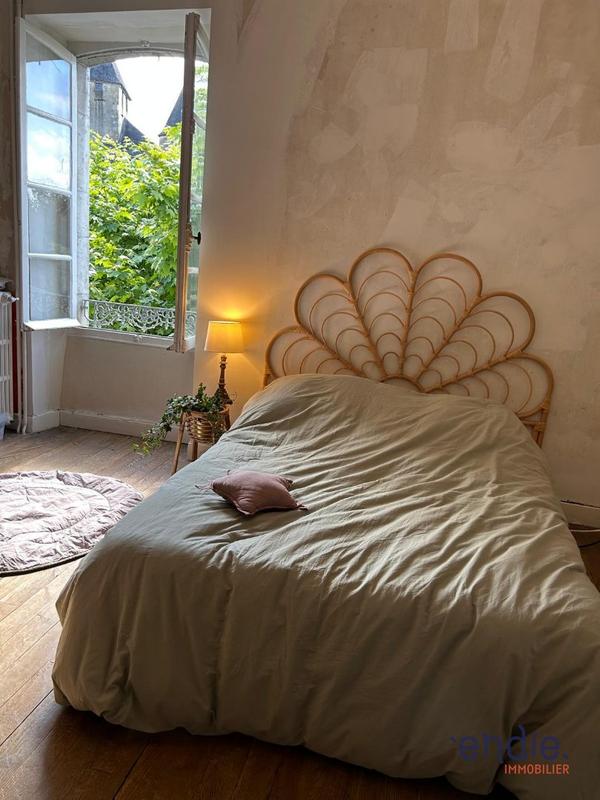 Maison - 430 m² - 14 pièces