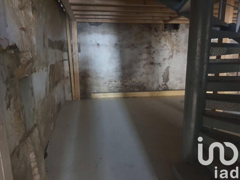 Maison - 300 m² - 5 pièces