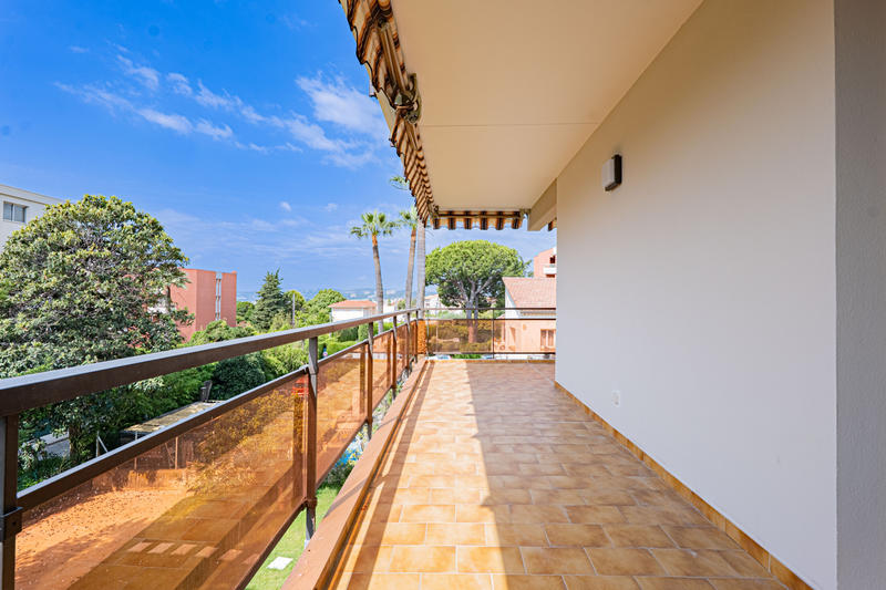 Appartement - 132 m² - 4 pièces