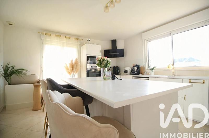 Maison - 138 m² - 5 pièces