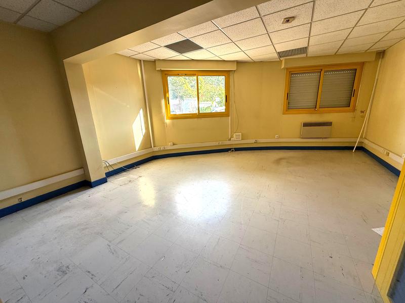 Local commercial - 560 m²