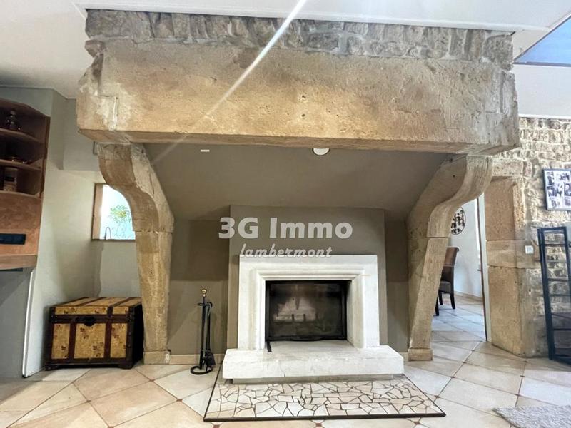 Maison de village - 280 m² - 7 pièces