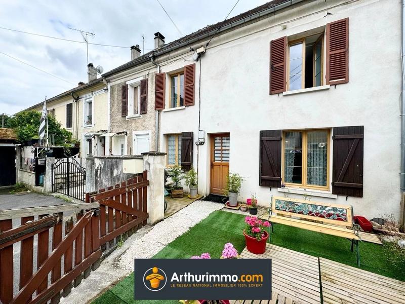 Maison - 90 m² - 4 pièces