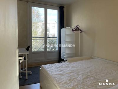 Chambre - 15 m² - 4 pièces