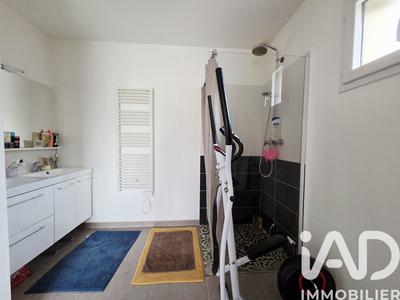 Maison - 104 m² - 5 pièces