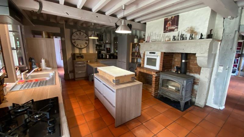 Maison - 220 m² - 7 pièces