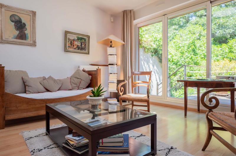 Maison - 235 m² - 8 pièces