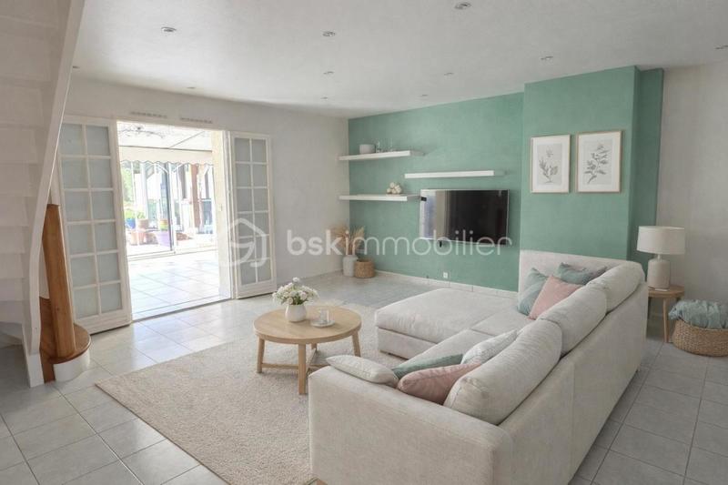 Propriété - 185 m² - 5 pièces