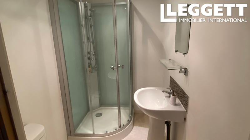 Maison - 227 m² - 7 pièces