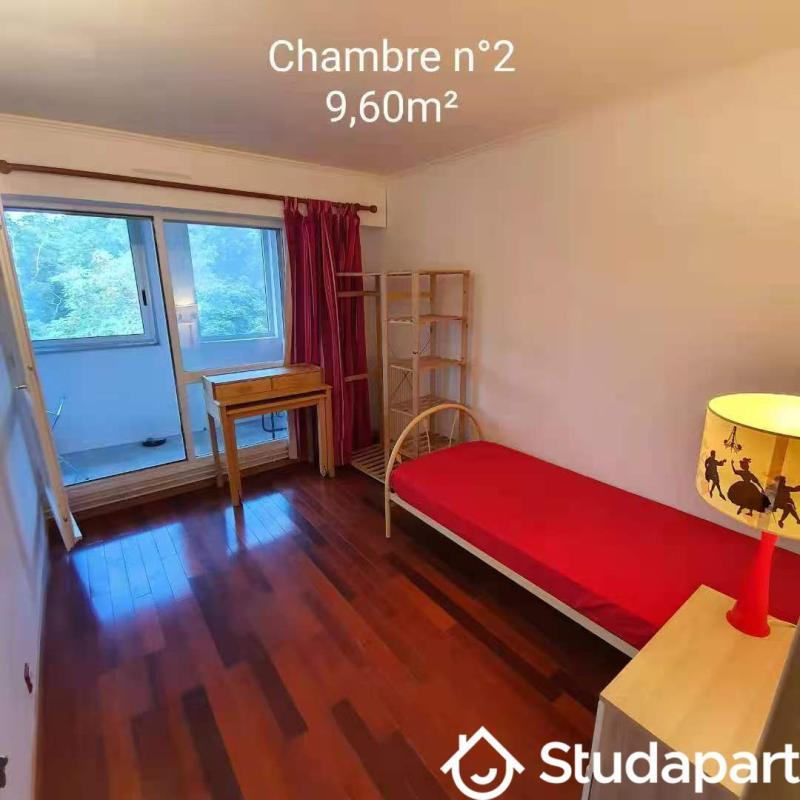 Chambre - 11 m² - 1 pièce