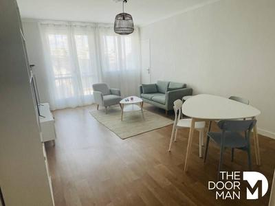 Appartement - 82 m² - 5 pièces