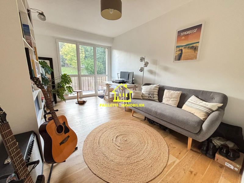 Appartement - 104 m² - 4 pièces