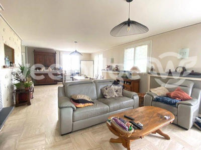 Maison - 97 m² - 4 pièces